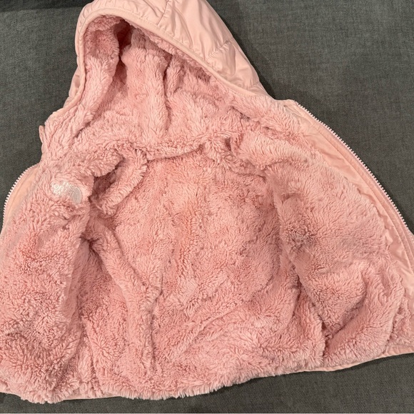 The North Face Pink Puffer Jacket - Picture 2 of 2